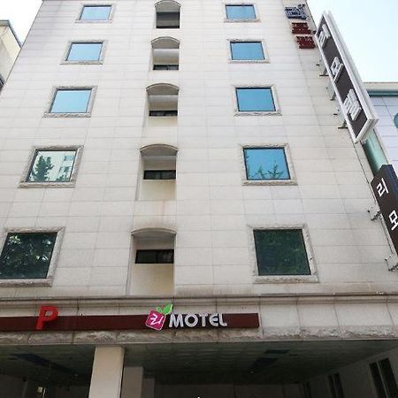 Lee Motel Йосу Экстерьер фото