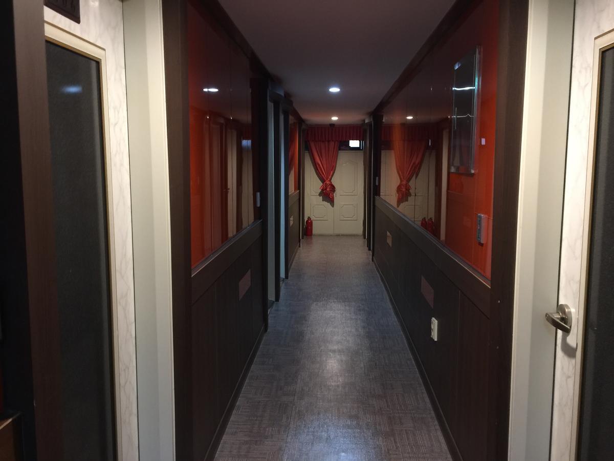 Lee Motel Йосу Экстерьер фото