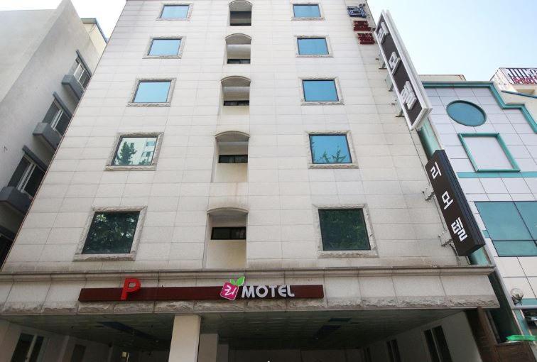 Lee Motel Йосу Экстерьер фото